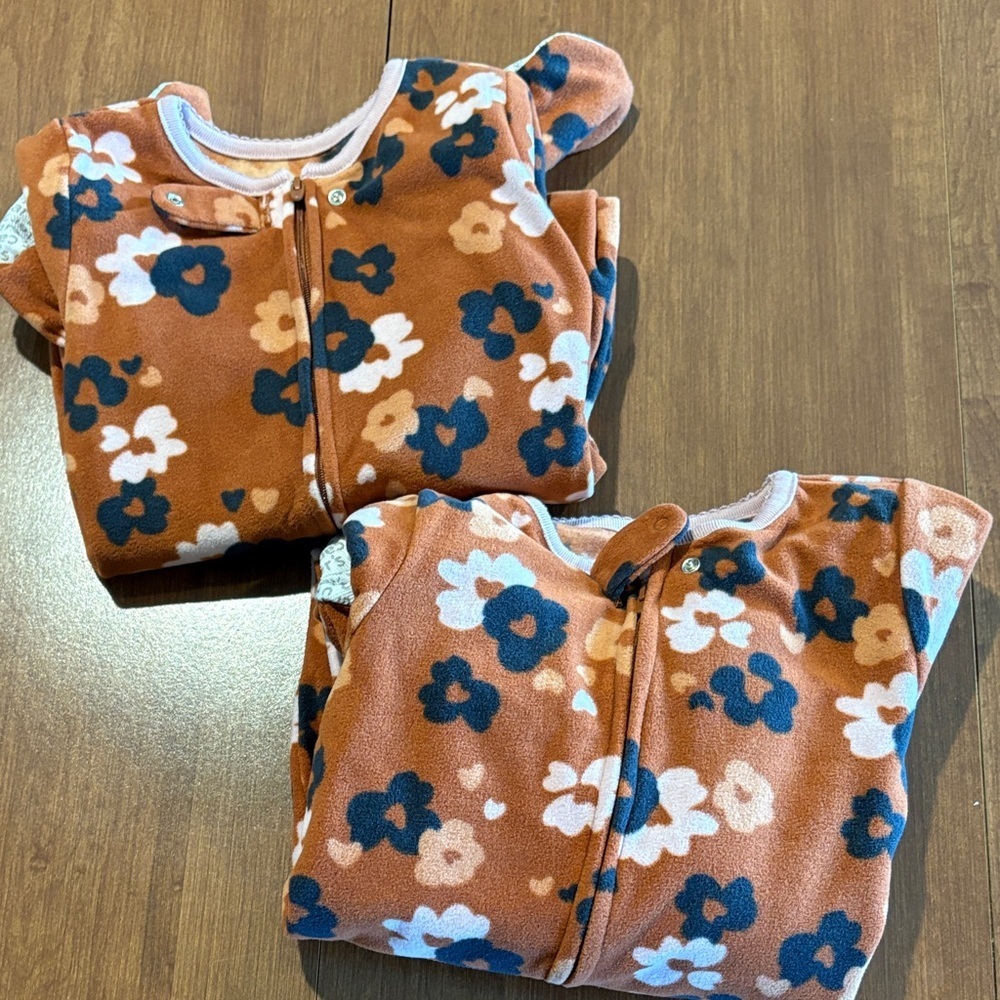 Nwt Carters Twin Set Of Matching Sleepers Sz 3t3a